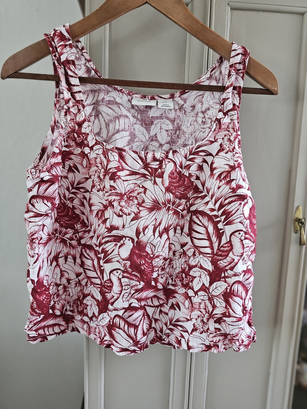 🐚Rachel Zoe White Tank Top with Red Tropical Print🐚